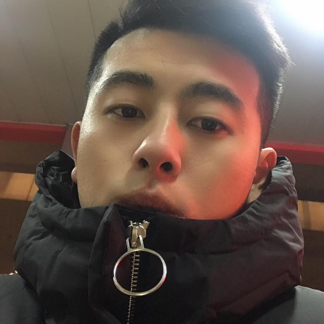 闷沉沉