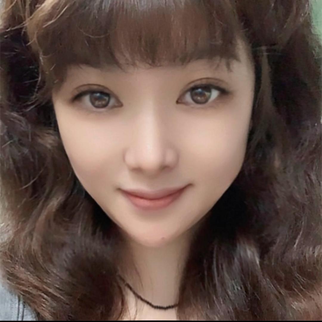 丽丽【小尾巴】