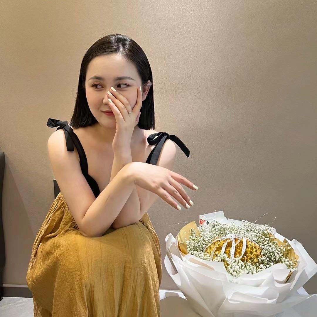胖峻麻麻 (哺乳期)