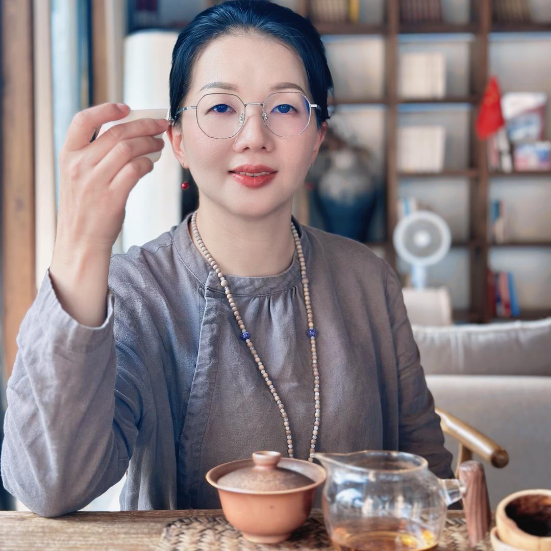 帅师姐茶铺子