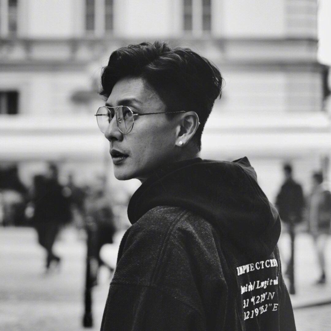 左耳Qw