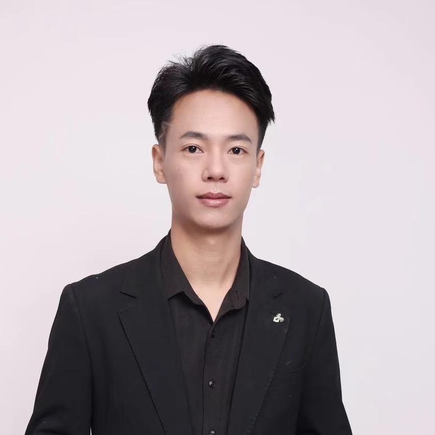 小 阿 西