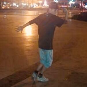 老男孩不会哄你