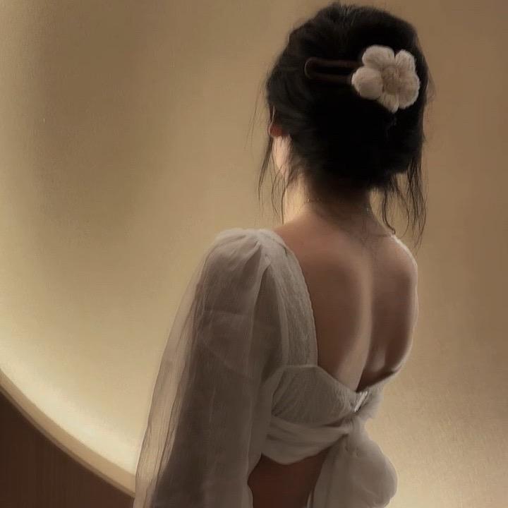 林娇.