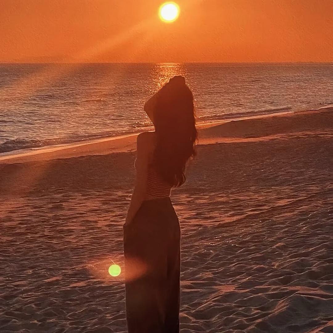 生如夏花🌸逝如秋叶🍁