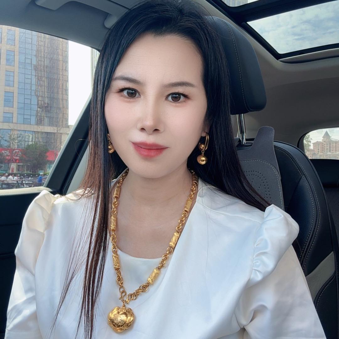 老板娘单身带一个孩子