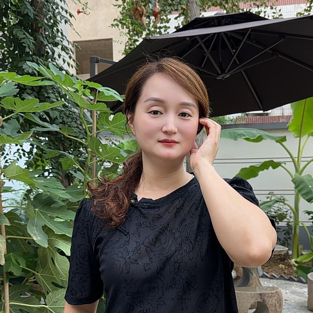 花兰家的小芳