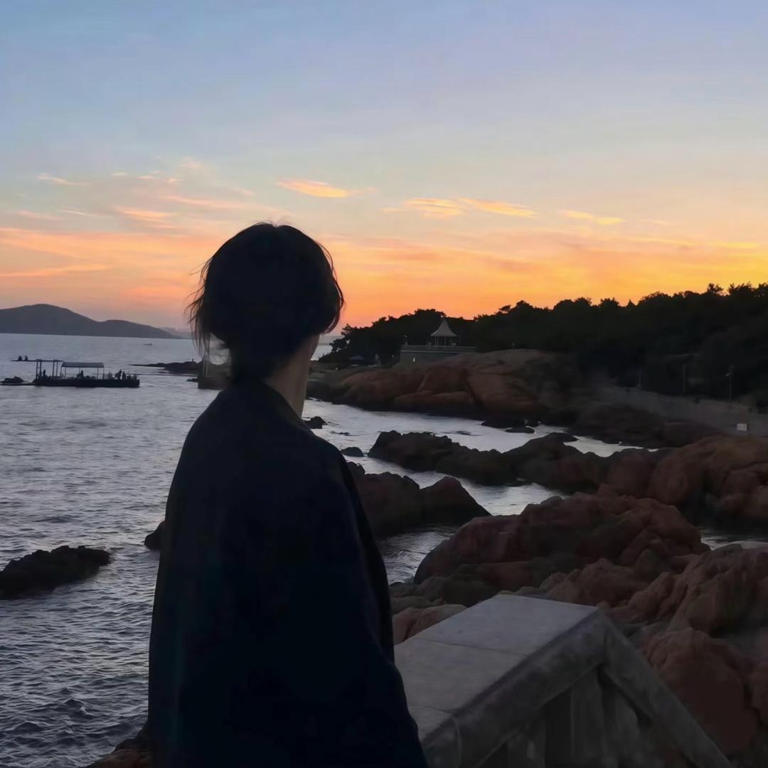 月亮不会告白
