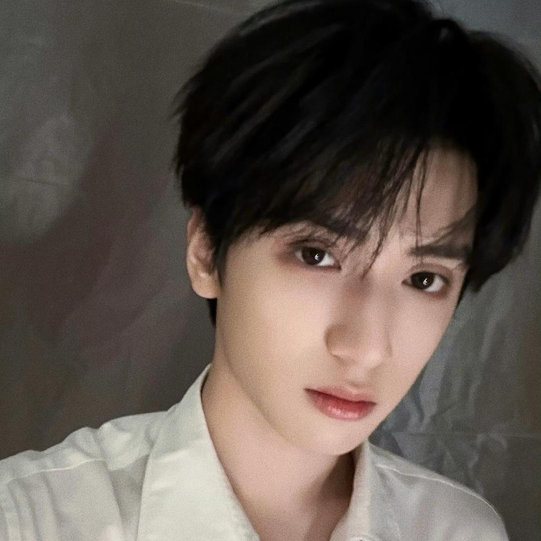 西西大王爱嘻嘻