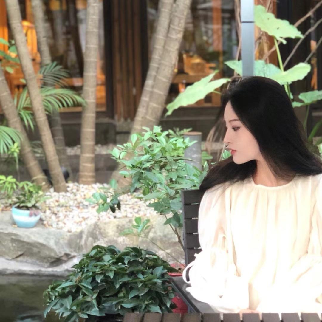 爱零食的小仙女🧚‍♀️