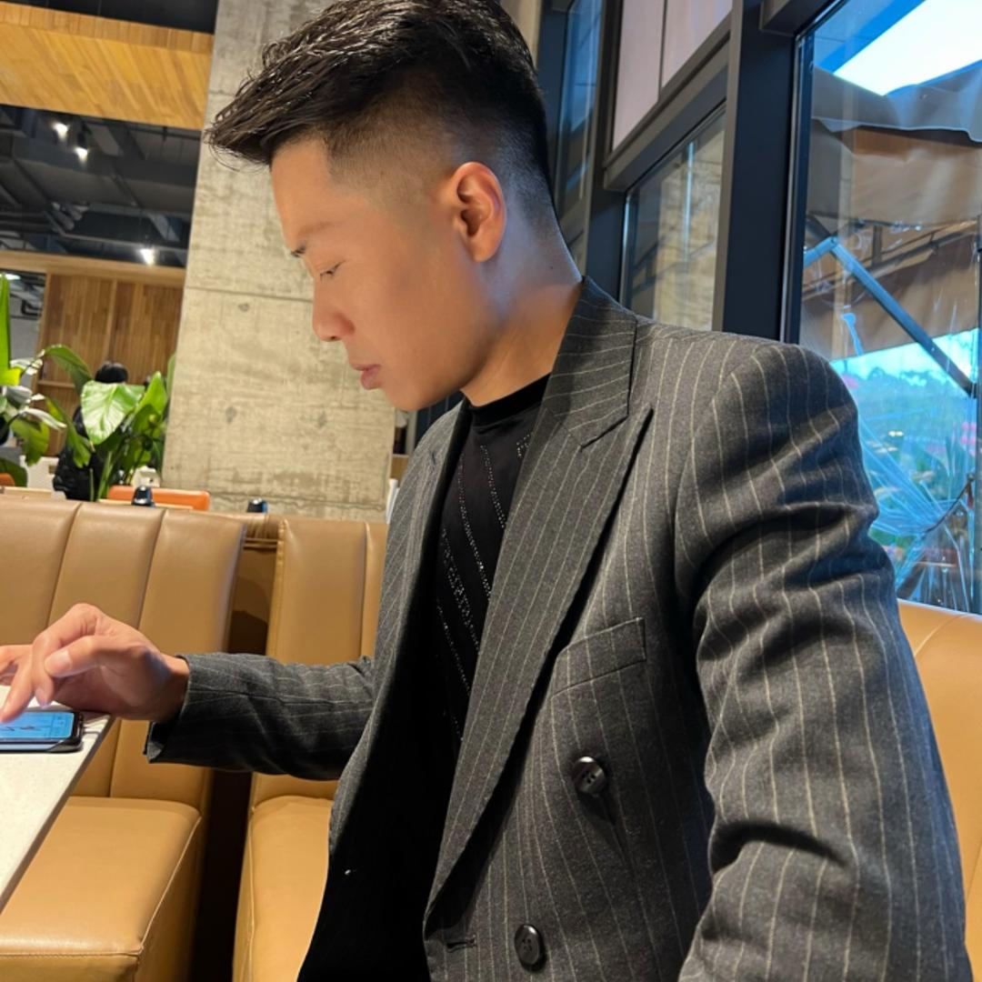 泡面哥✔砥砺前行