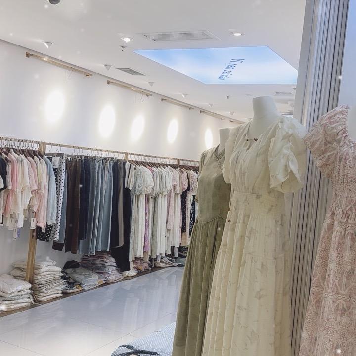 上海市钱纵服装店