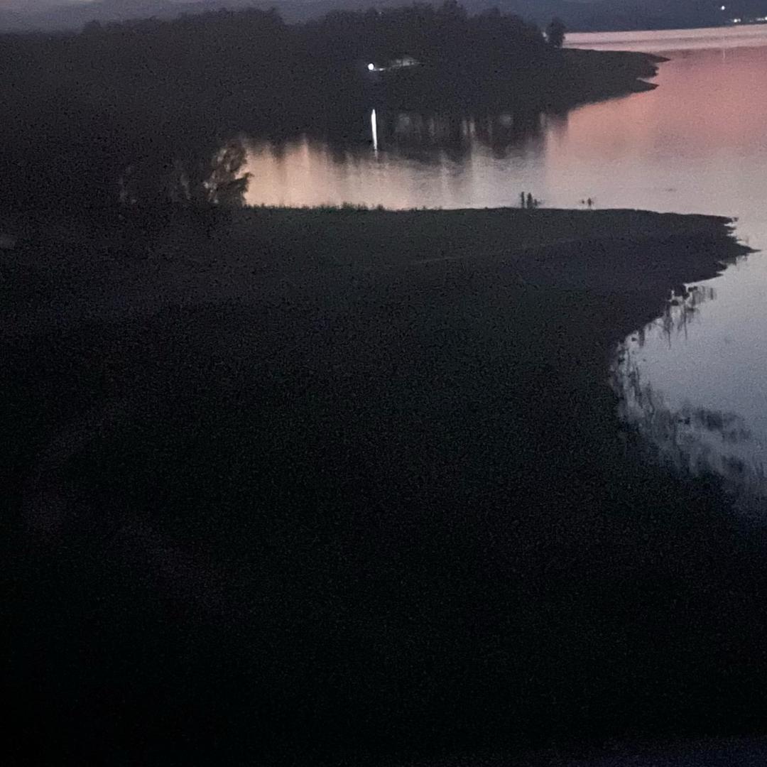 越努力越幸运，，