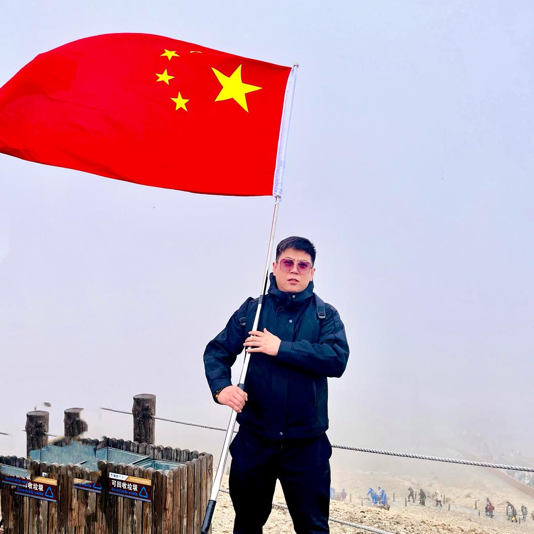 小鹿饲养员