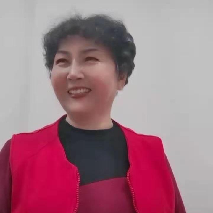 幸福快快乐乐的人