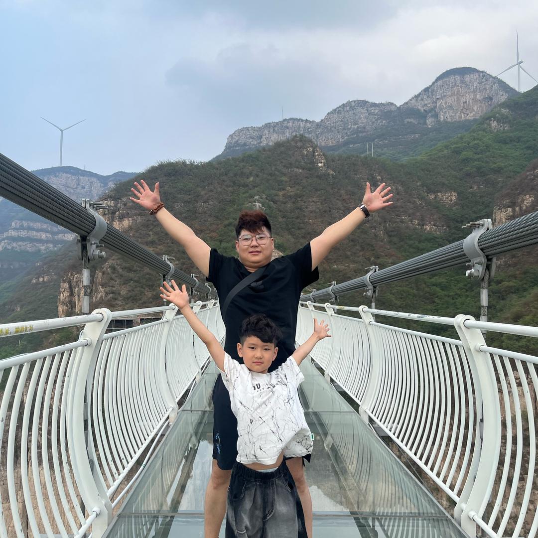 国昱茶颜千岁崔弟