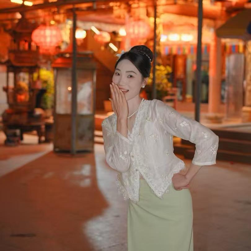 酒埠江宇丽艺校