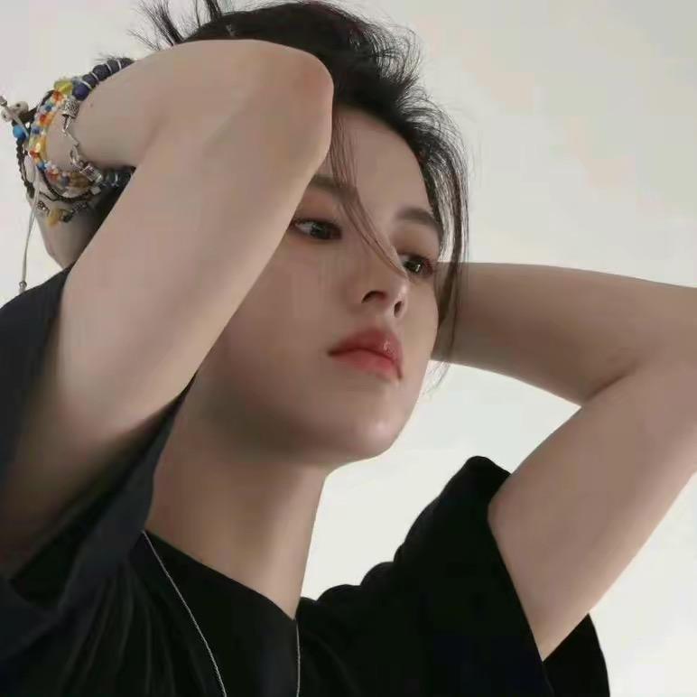 小琳.