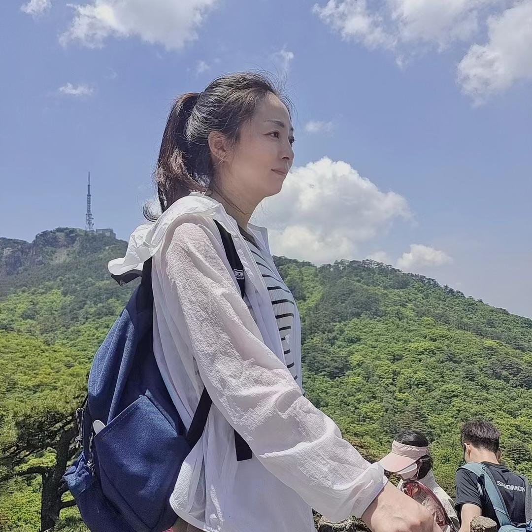 蒋伶俐