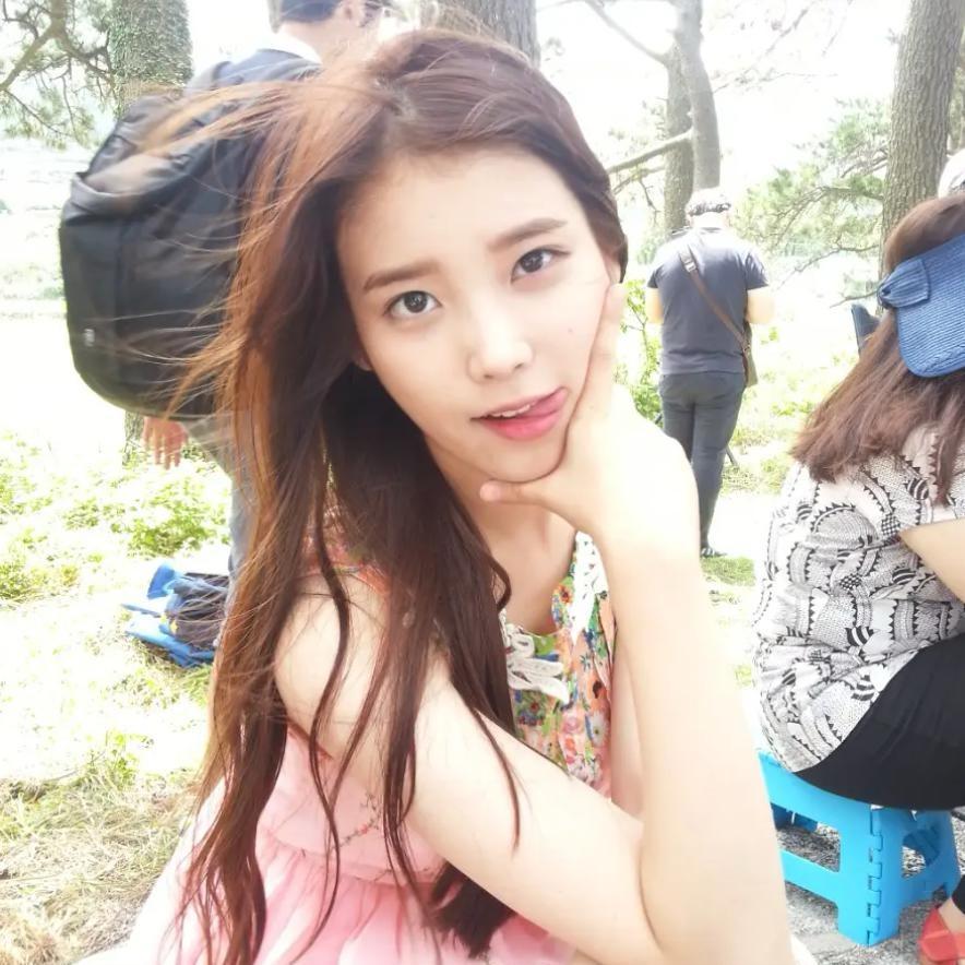 IU