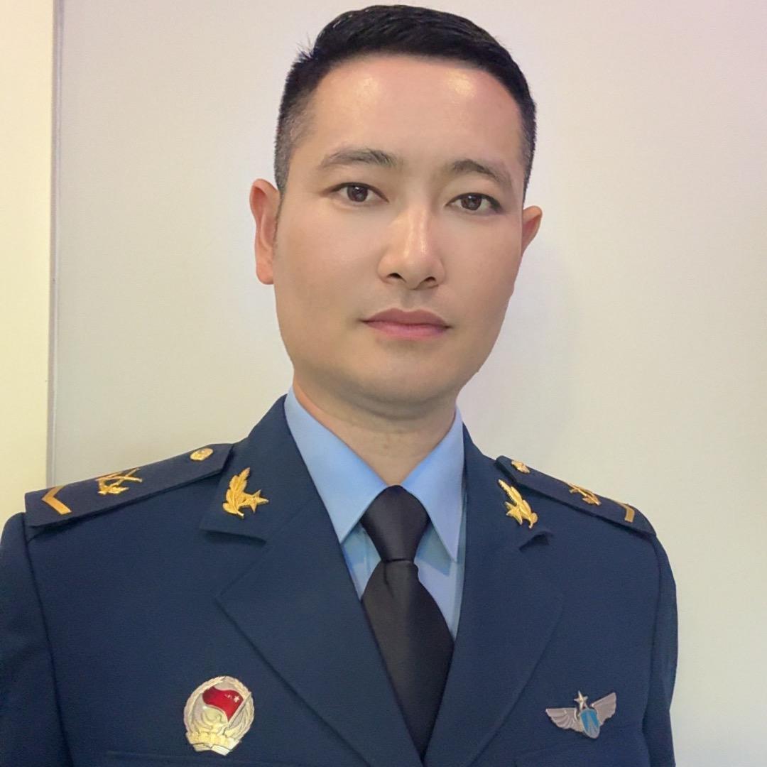 兵书记李八一