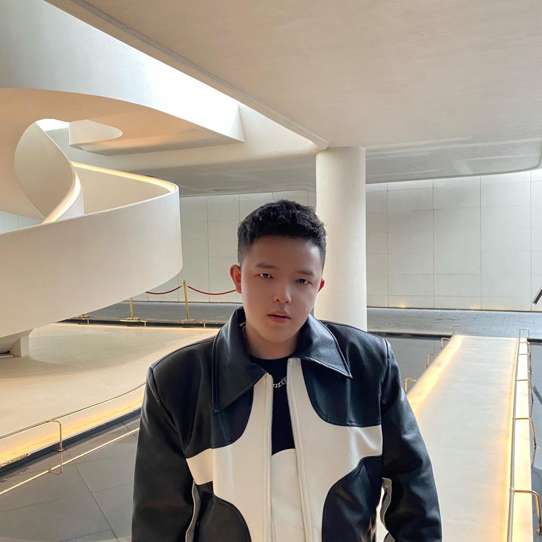 一凡接发染发设计