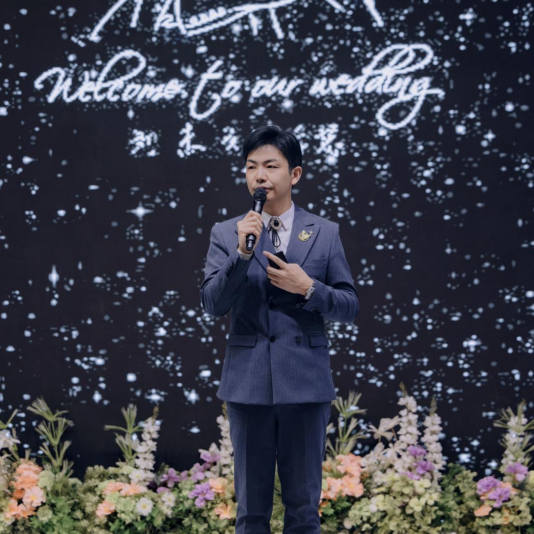 金话筒主持人詹兵