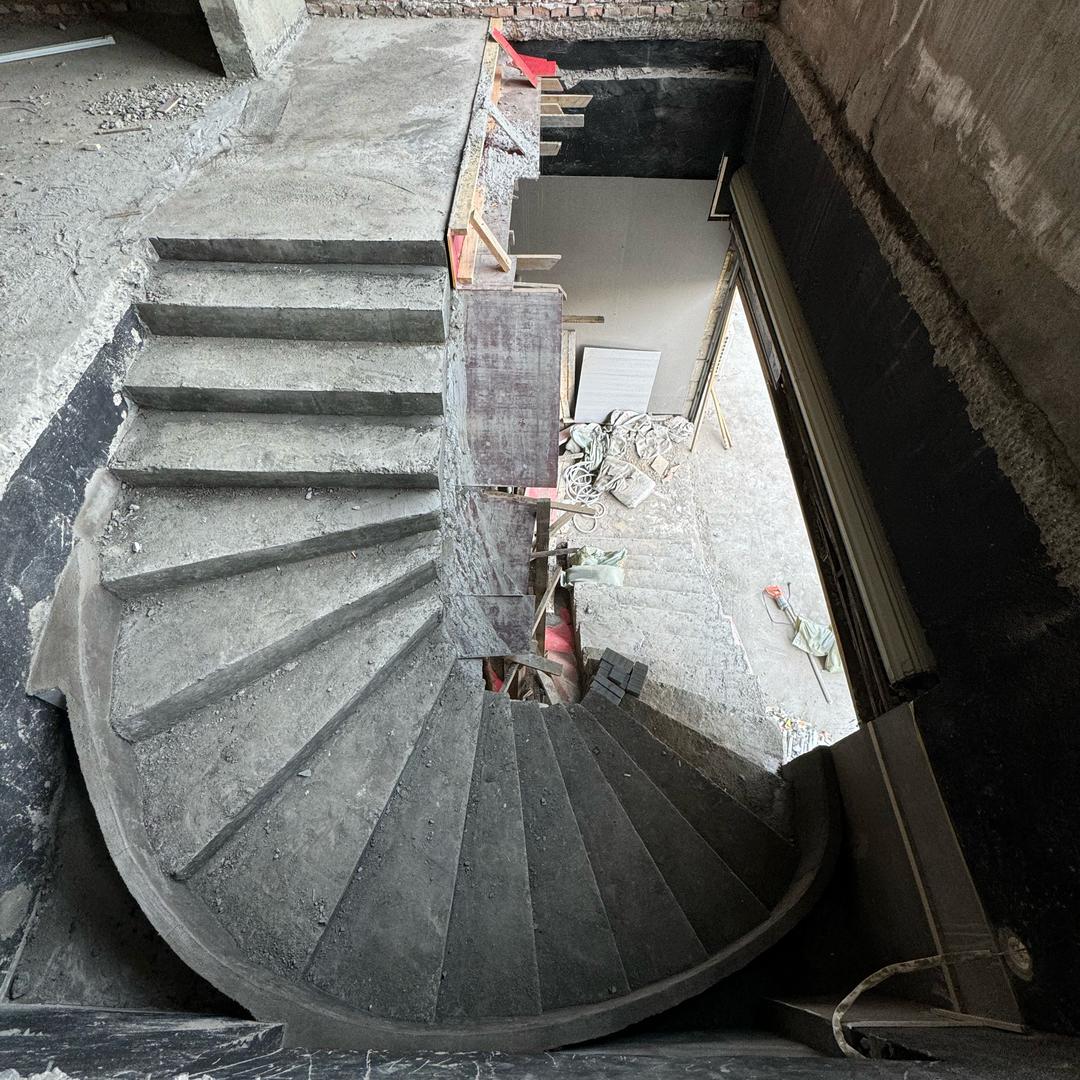 项城市沙子水泥加气块砌墙。预制顶板楼梯