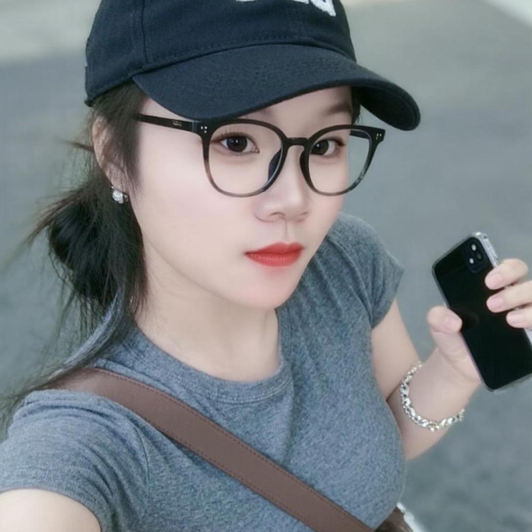 小 妖 精 💋