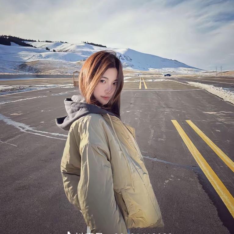 呃..