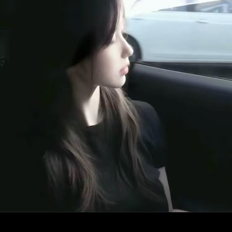 .YY.
