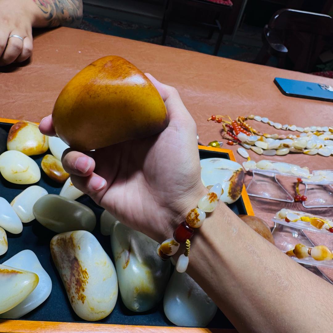 昆仑玉石弟