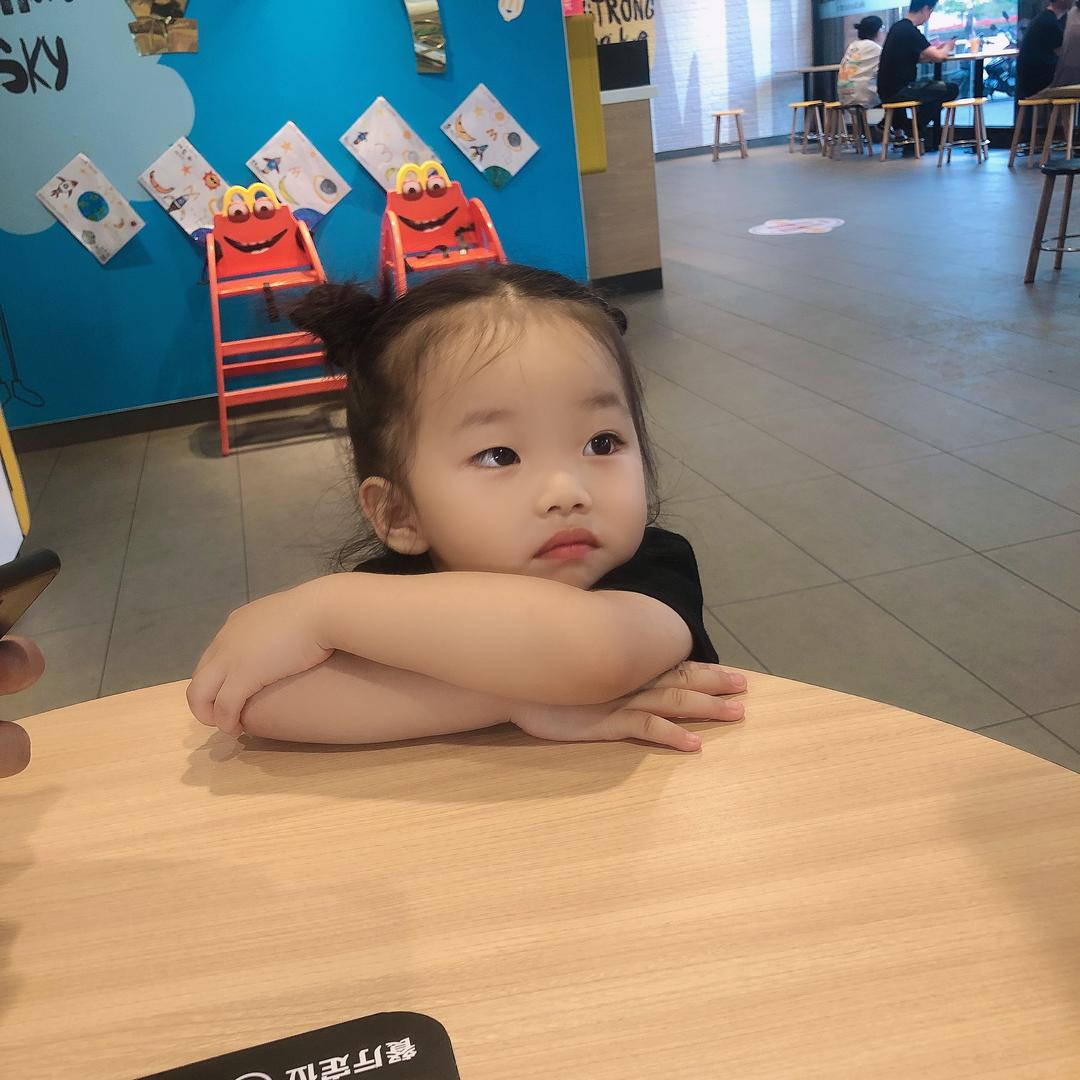 ～李～解～放～