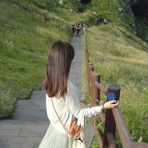 胡三岁🧍‍♀️