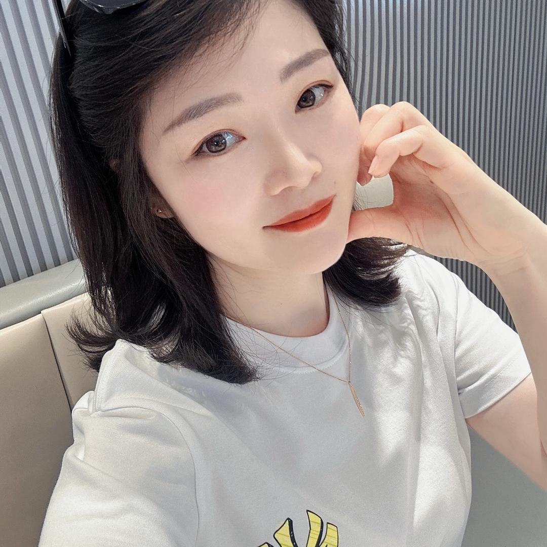 板桥吾悦～赫美女装