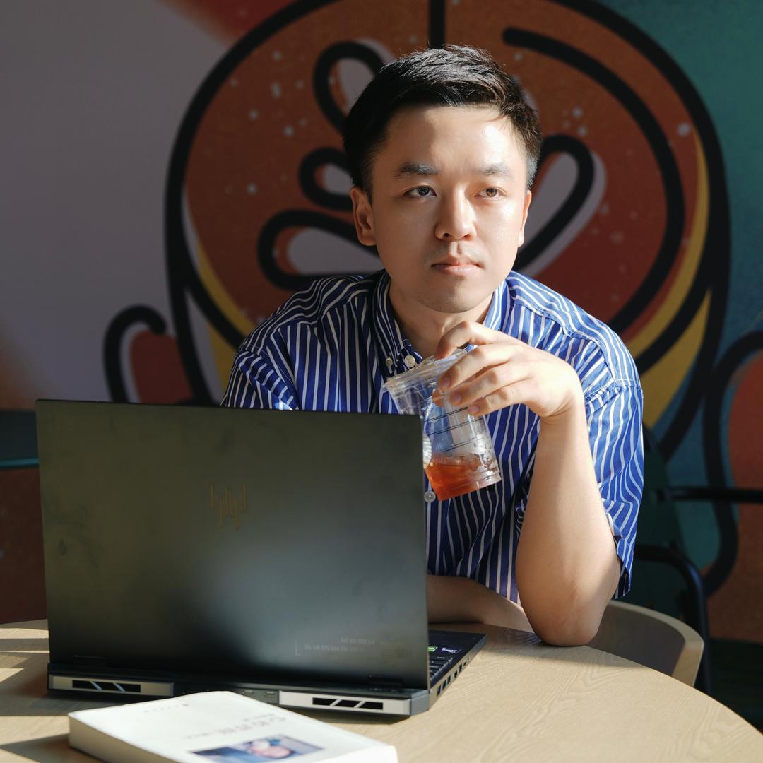 华成小黄总