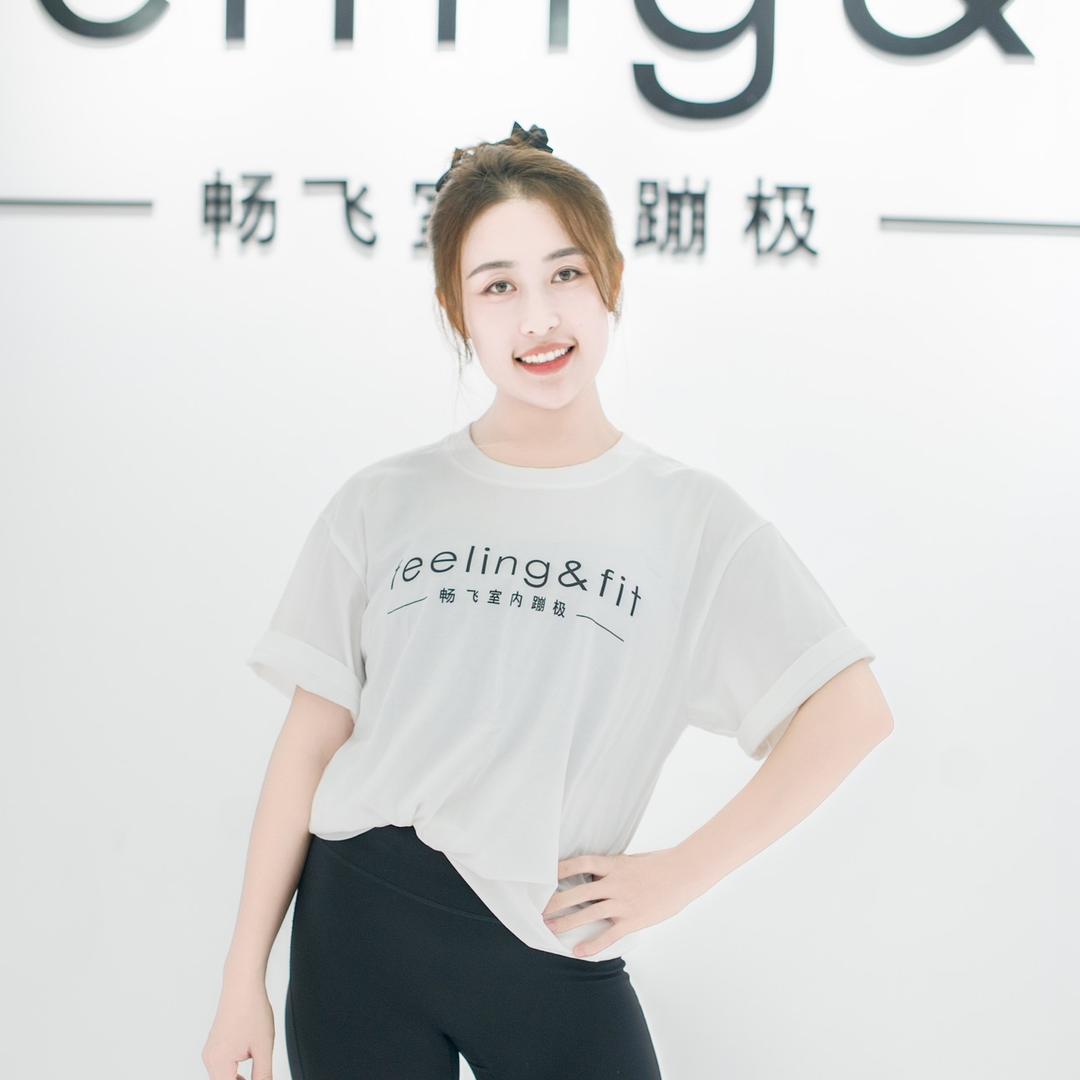 畅飞室内蹦极-教培 mira