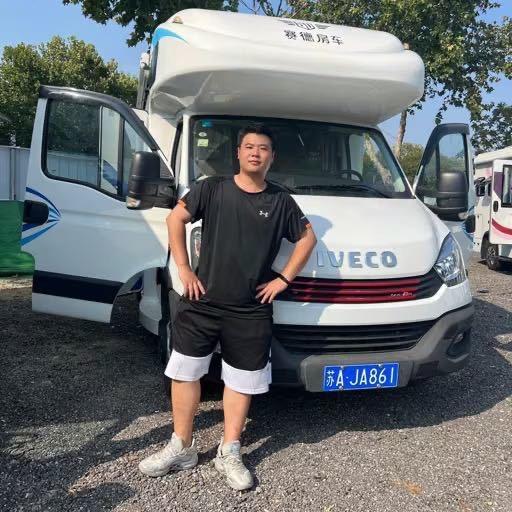 房车阿文［全国收二手房车卖房车］