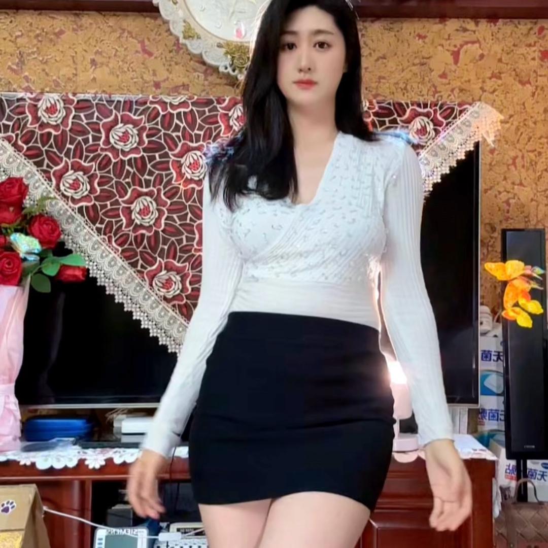 长腿百变宇儿