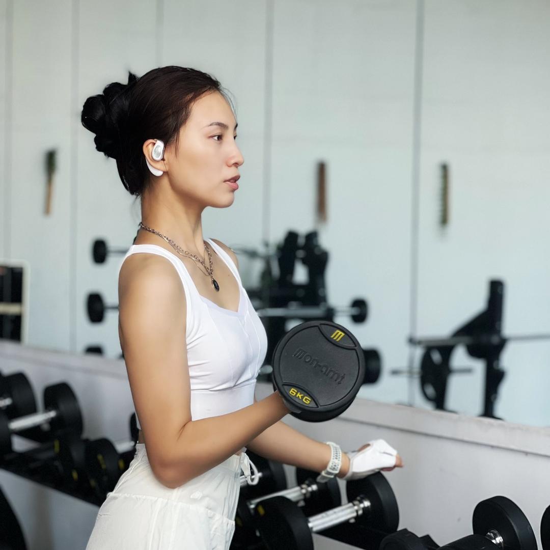照婧爱健身