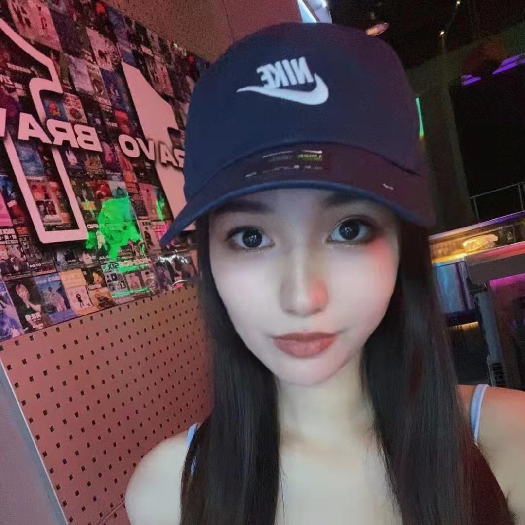 游泳教练张杨