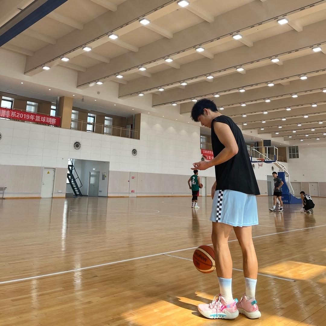 蓝色J得乐