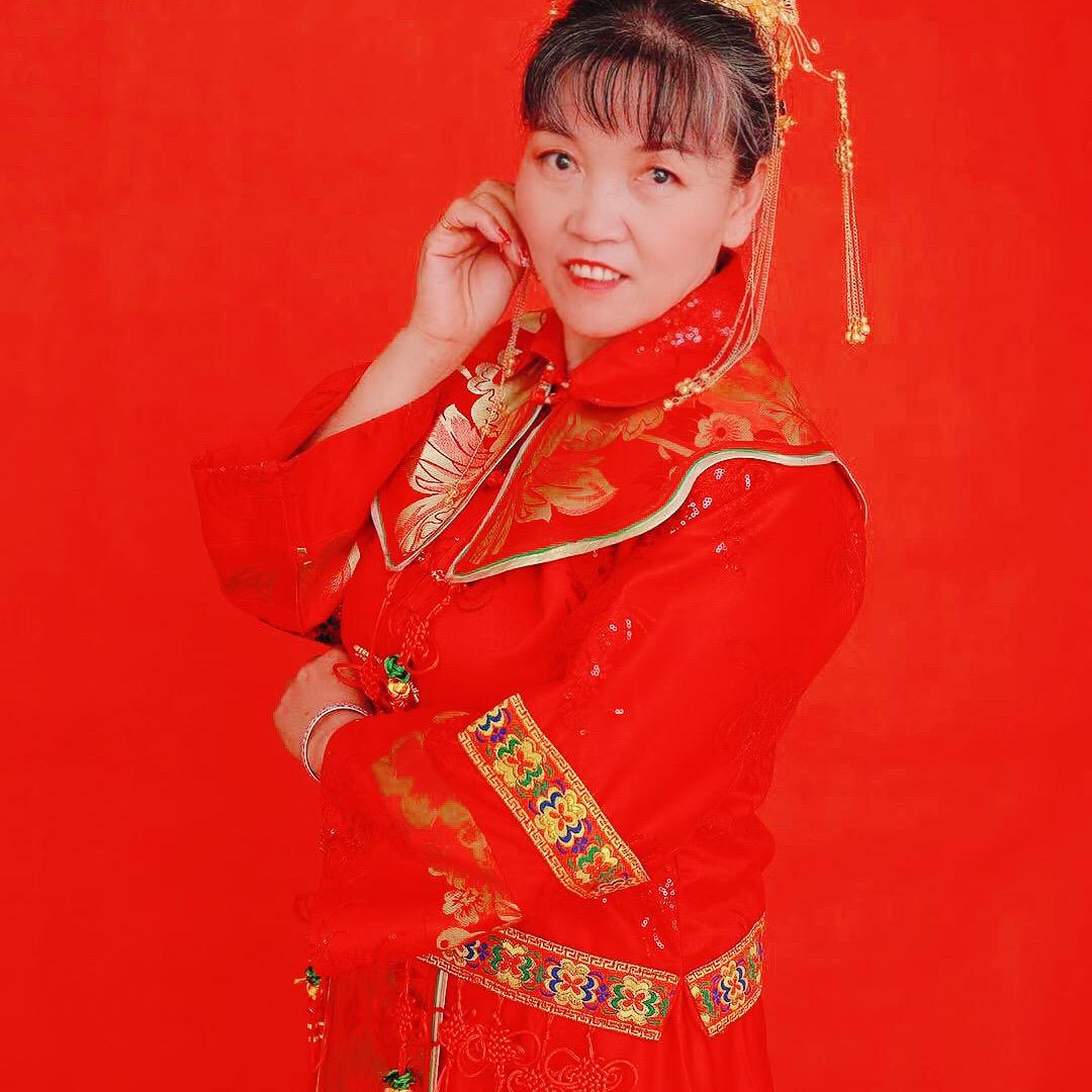 开心平安的奶奶