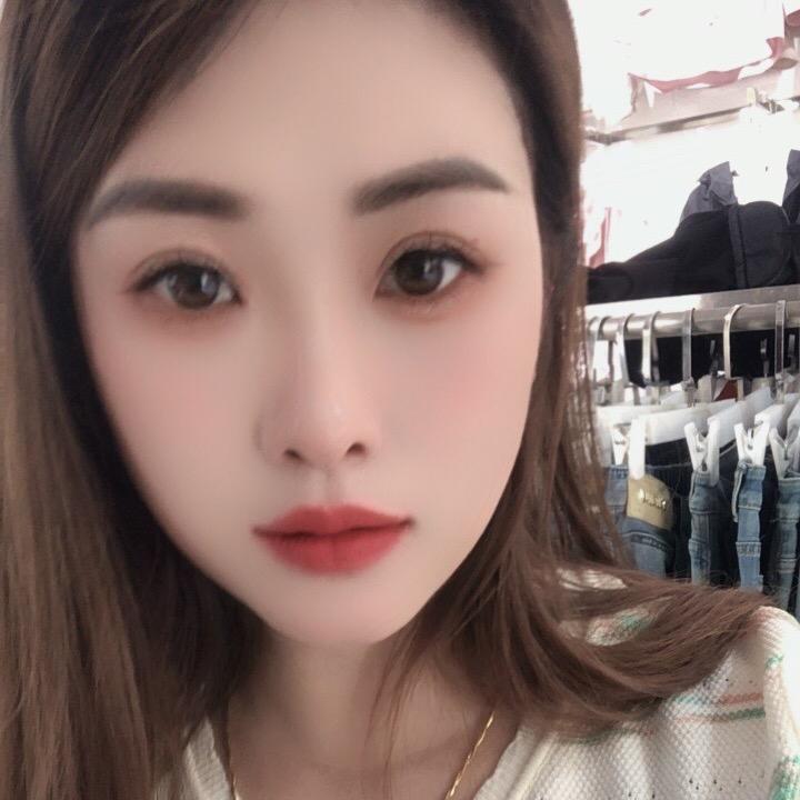小芳平价女装生活馆