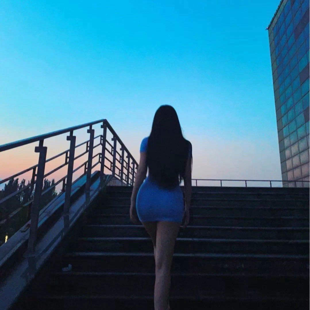 大明湖畔的語🩵