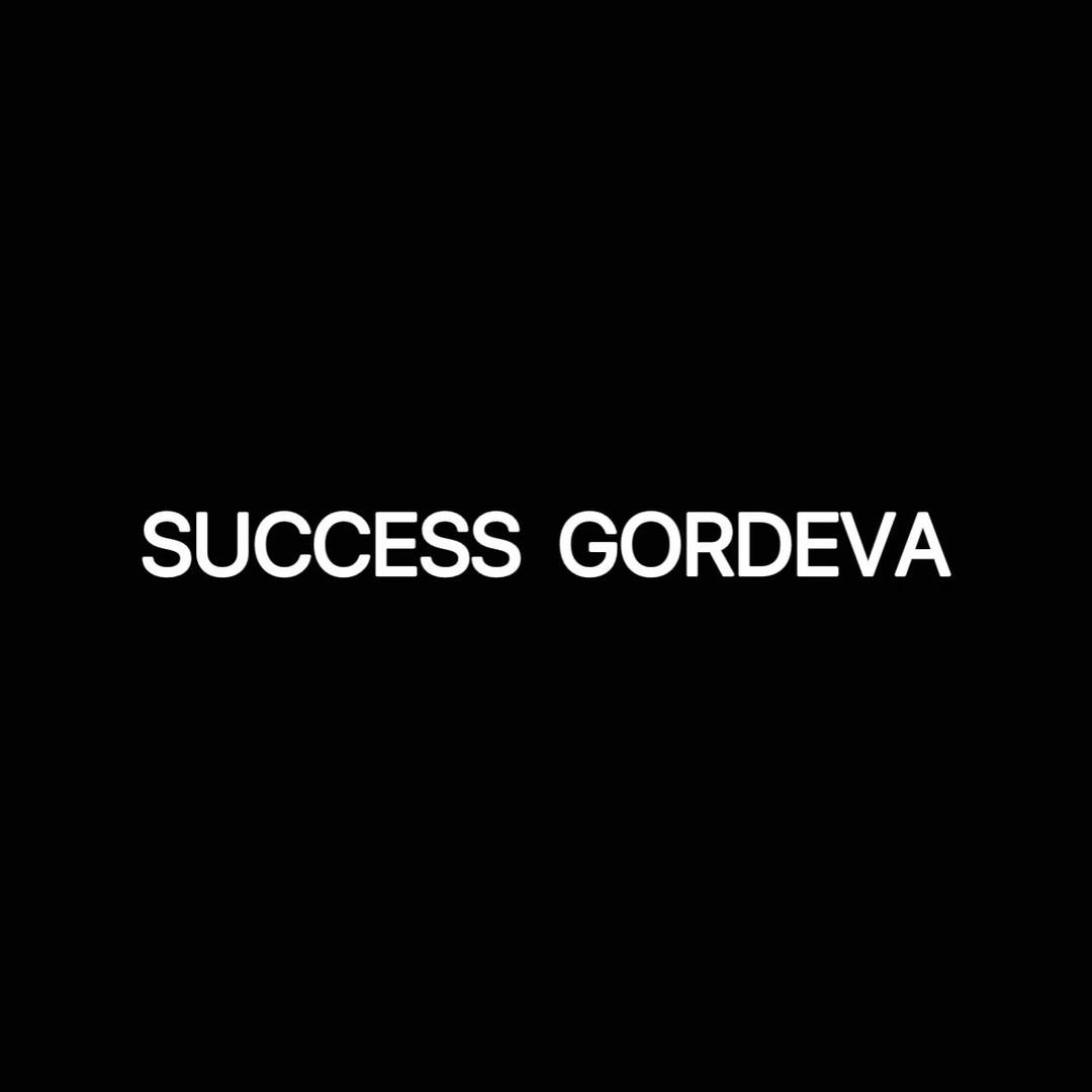 周雪儿GORDEVA