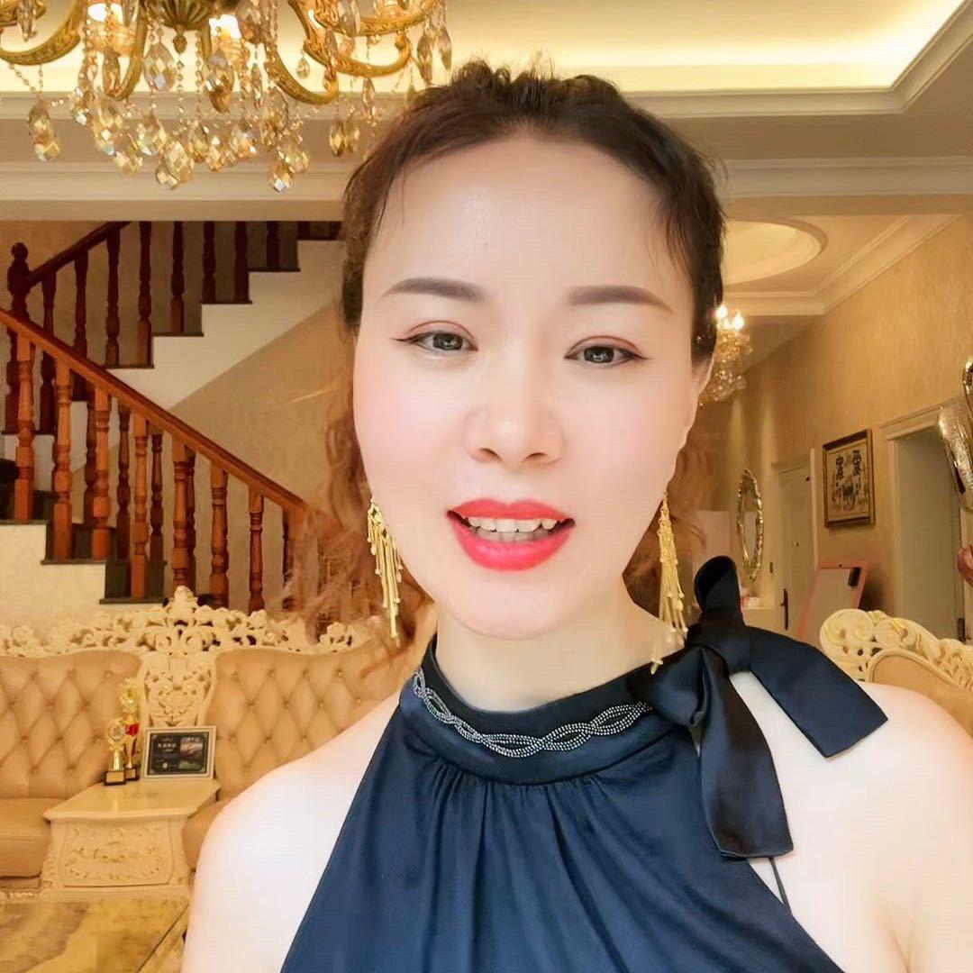 小艳眉形设计