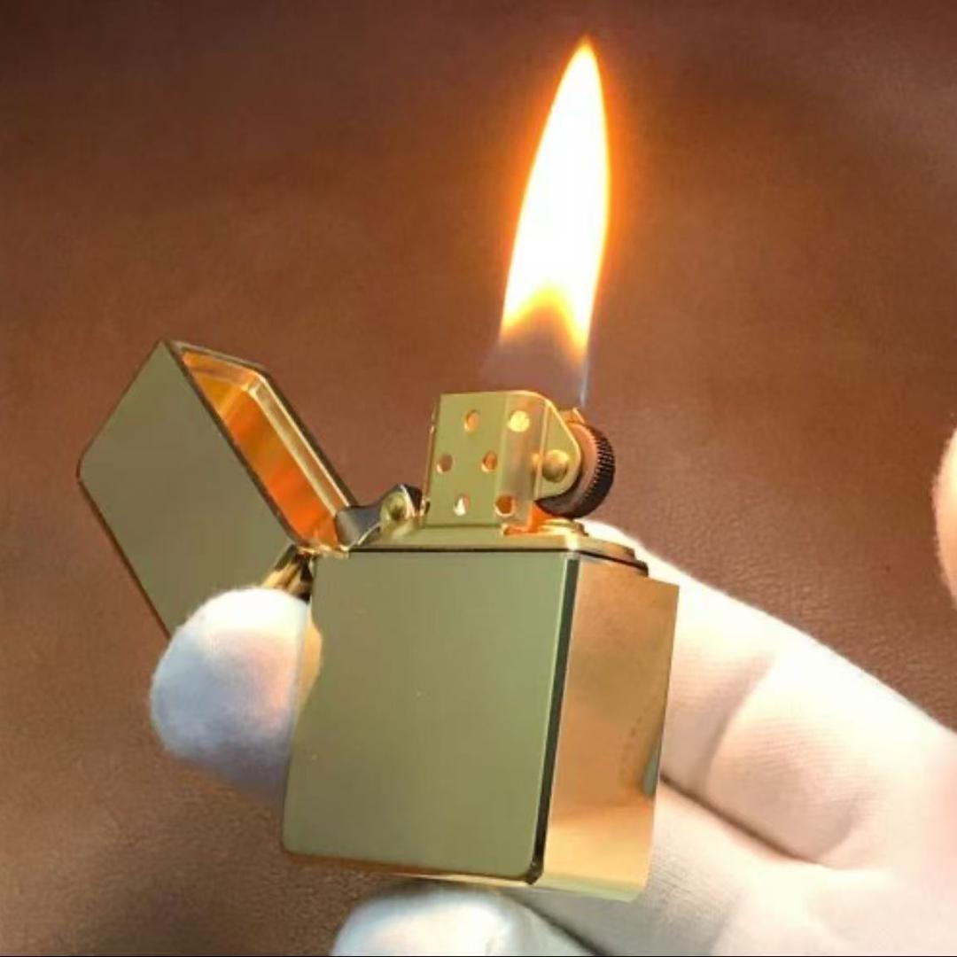 Zoroo火机仓的头像