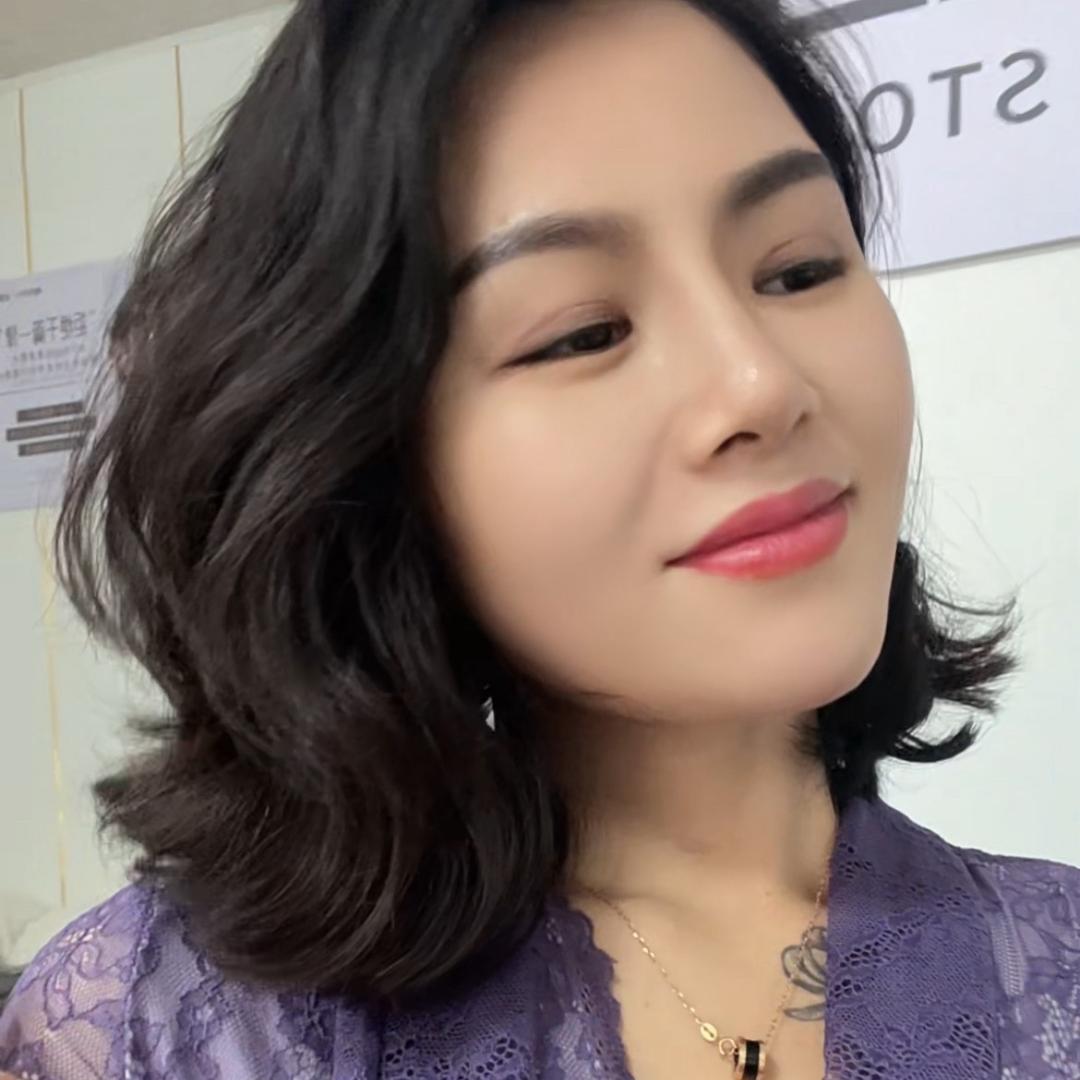 格格是三妹吖