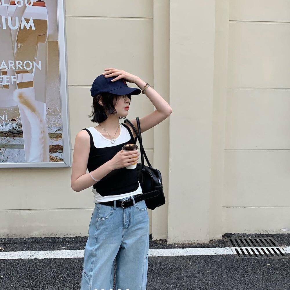 小恐龙和糖果屋